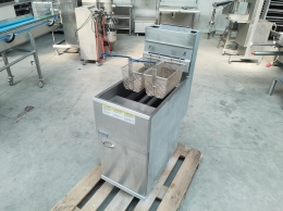 gas fryer Pitco 